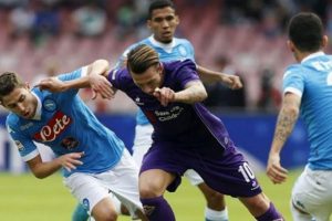 Fiorentina yenilmesine rağmen lider