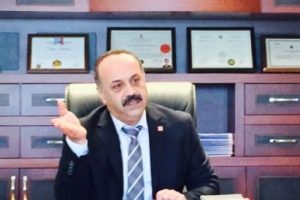 "AK Parti'ye verilecek her oy &uuml;lkeye ihanettir"