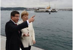 Merkel'in ziyareti Yunan basınında: Klasik Anadolu pazarlığı