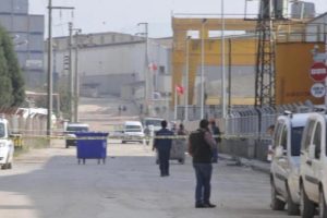 Kocaeli'de fabrikada gaz ka&ccedil;ağı panik yarattı