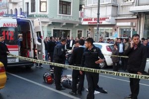 G&ouml;z&uuml;ne uyku bandı taktı, 7. kattan atladı