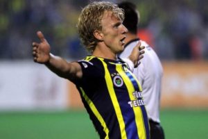 Fenerbah&ccedil;e yeni Kuyt'ını arıyor