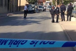 Konya'da husumetli iki aile &ccedil;atıştı: 1 &ouml;l&uuml;, 1 yaralı