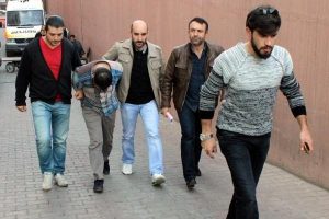 Kayseri'de uyuşturucu operasyonu: 2 g&ouml;zaltı