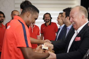 Yılın en iyilerine Antalyaspor, Eto'o ve Gencer aday