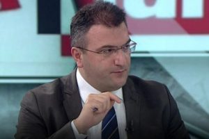 Cem K&uuml;&ccedil;&uuml;k: Ahmet Hakan'ı tehdit etmedim, ironi yaptım