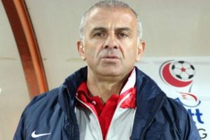 &Ccedil;etin: "Fenerbah&ccedil;e'deki uyum sorunu derbide Galatasaray'ın işine yarayacak"