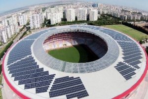 G&uuml;neş enerjili stat, Beşiktaş ile kapılarını a&ccedil;acak