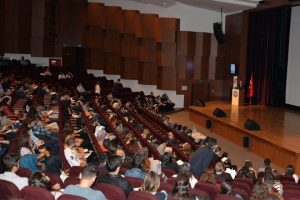 Yeni d&uuml;zen arayışları Bursa'da tartışılıyor