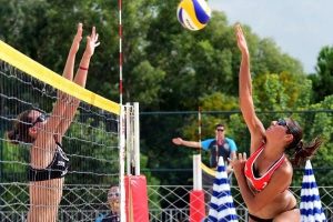 Plaj voleybolunda T&uuml;rkiye mağlubiyetle başladı