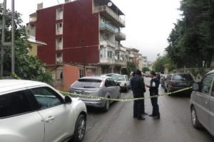 İstanbul Kadık&ouml;y'de ş&uuml;pheli paket alarmı