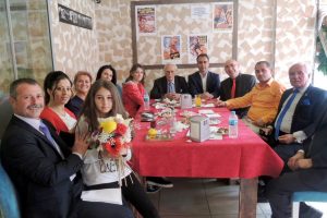 Bursa'da 7 g&uuml;n sanat! &Ccedil;ocukluk hayalini ger&ccedil;ekleştirdi...