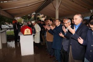 Balıkesir &Uuml;niversitesi eski rekt&ouml;r&uuml; kalp krizinden &ouml;ld&uuml;