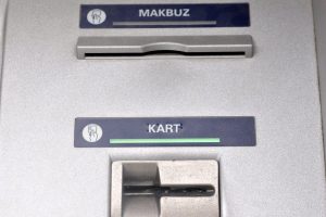 Bursa'da cep telefonu bataryası ve kamerayla ATM dolandırıcılığı