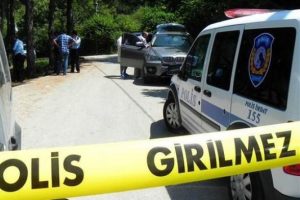 Antalya'da uyuşturucu i&ccedil;ip yolcu taşımışlar