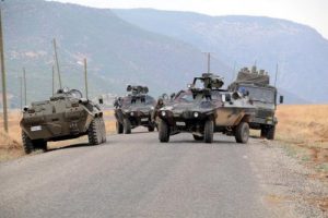 Tunceli'de geceyarısı &ccedil;atışma: 3 ter&ouml;rist &ouml;l&uuml;