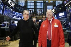 Ferrari ilk g&uuml;n&uuml;ne hızlı girdi