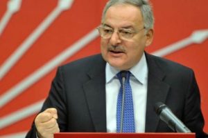 CHP'li Haluk Ko&ccedil;'tan AK Parti'li &Ouml;mer &Ccedil;elik'e "istifa" yanıtı