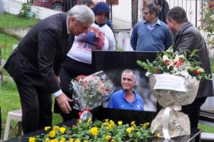 "Kendi evlatlarınız sizi yarı yolda bırakmaz"