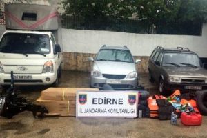 Edirne'de Yunanistan'a ge&ccedil;mek isteyen 7 Suriyeli yakalandı