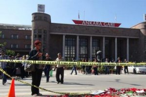 Ankara'daki patlamada aranan 10'a y&uuml;kseldi