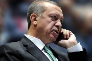 Cumhurbaşkanı Erdoğan o isimlerle telefonda g&ouml;r&uuml;şt&uuml;