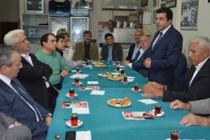 MHP Bursa milletvekili adayı Fevzi Zırhlıoğlu Gemlik'te vatandaşlarla buluştu