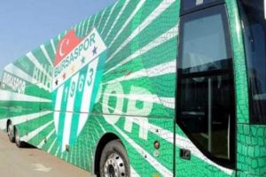 Bursaspor iki eksikle yola &ccedil;ıktı