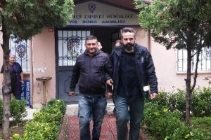 &Ccedil;ekicili hırsızlar su&ccedil;&uuml;st&uuml; yakalandı