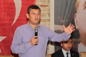 CHP'li &Ouml;zel: Bug&uuml;n sivil bir darbeyle karşı karşıyayız