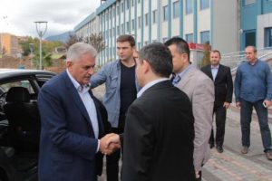 Binali Yıldırım'dan Pakdemirli'ye ge&ccedil;miş olsun ziyareti