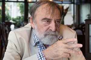 Murat Belge: Referandumda kandırıldık