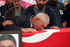 Şehit polis Fatih Dik son yolculuğuna uğurlandı