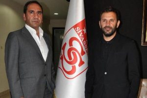 Medicana Sivasspor, Okan Buruk ile 1 yıllık anlaşma imzaladı
