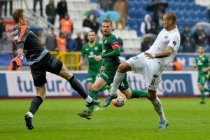 Bursaspor, kapılarını dış d&uuml;nyaya kapattı