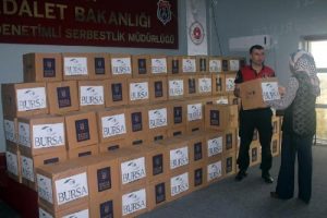 Bursa Denetimli Serbestlik M&uuml;d&uuml;rl&uuml;ğ&uuml;'nden erzak dağıtımı