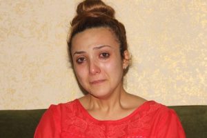 Altınlarını kaptıran gelin g&ouml;zyaşlarına boğuldu
