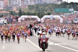 Vodafone 37. İstanbul Maratonu'nda g&ouml;zler start noktalarında