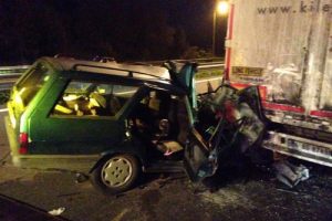 Cenaze yolunda kaza: 2 &ouml;l&uuml;, 3 yaralı