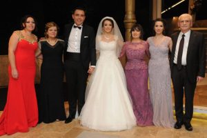 Eliz K&uuml;&ccedil;&uuml;koğlu ile Can Atacan d&uuml;nya evine girdi...