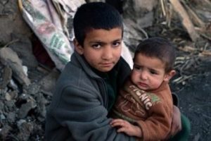 Afganistan'daki deprem sonrası acil yardım &ccedil;ağrısı