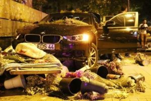 Kadık&ouml;y'de &ccedil;i&ccedil;ek&ccedil;iye &ccedil;arpan s&uuml;r&uuml;c&uuml;ye hapis istemi