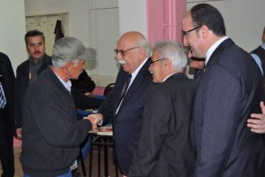 Bakan Avcı esnafı gezdi