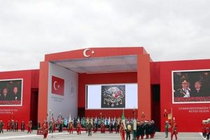 29 Ekim t&ouml;reninde Osmanlı arması