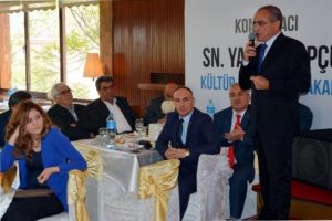 Bakan Top&ccedil;u: Siyasi istikrara fırsat verelim