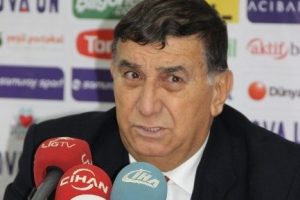 Antalyaspor son dakikada yıkıldı