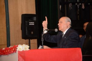 Bah&ccedil;eli'den sert 'kayyum' tepkisi