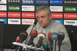 Rıza &Ccedil;alımbay: Beşiktaş b&ouml;yle oynarsa sezon sonu mutlu sona erişir