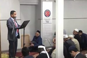 G&uuml;ney Afrika'da cami ve kriket kul&uuml;b&uuml; tadilatı