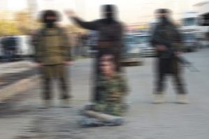 IŞİD, 4 peşmergeyi infaz etti